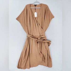 Universal Standard Linen Wrap Around dress 2x (26-28)